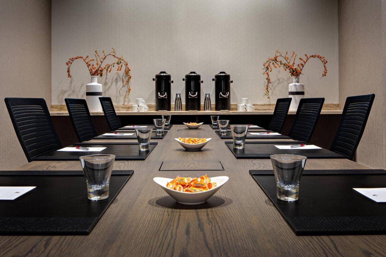 Houston Cityplace Marriott At Springwoods Village Экстерьер фото